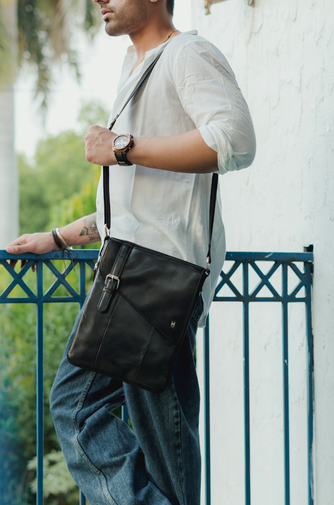Urban Chic Black Sling