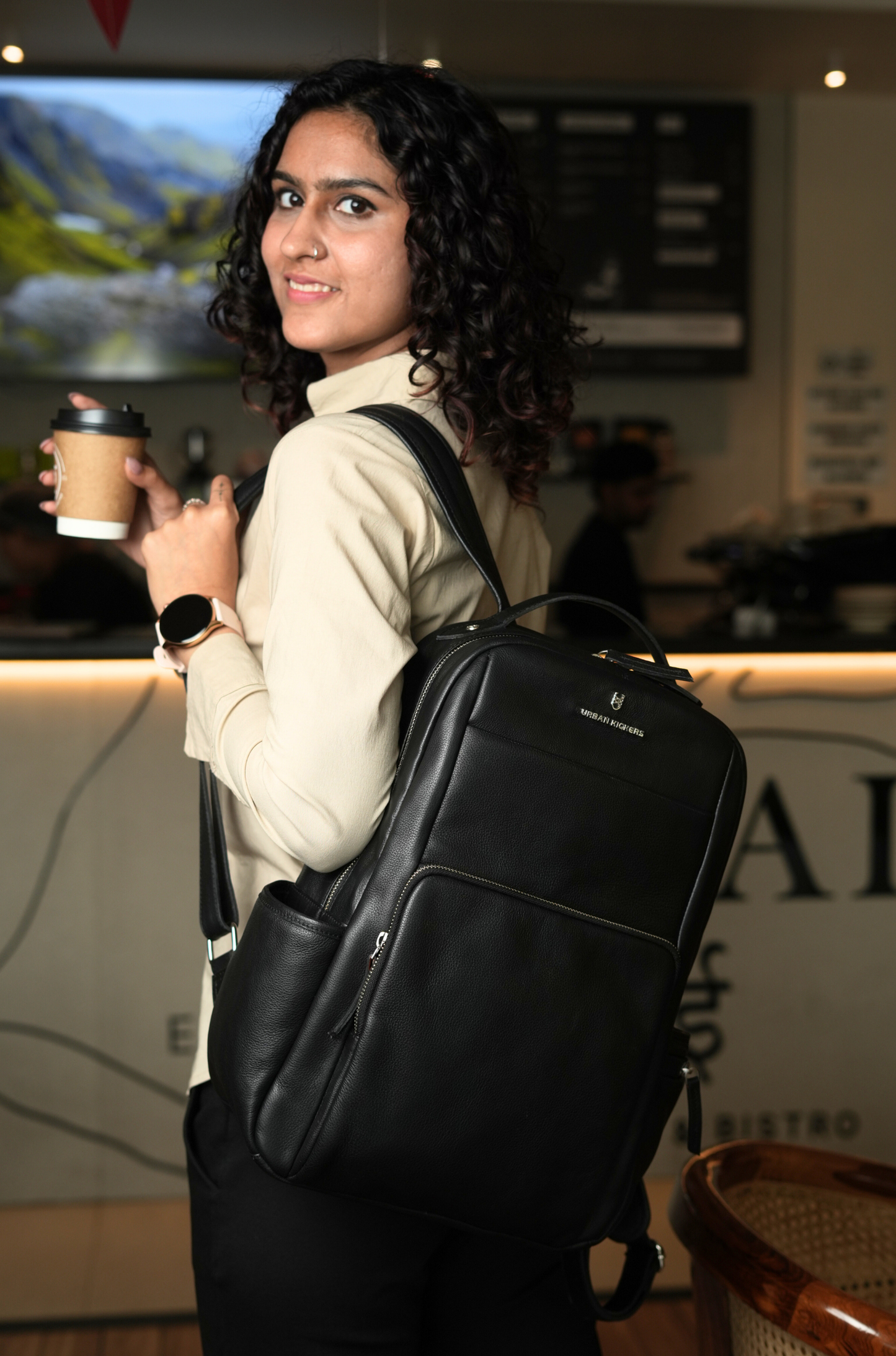 Metropolitan Voyager Black Backpack
