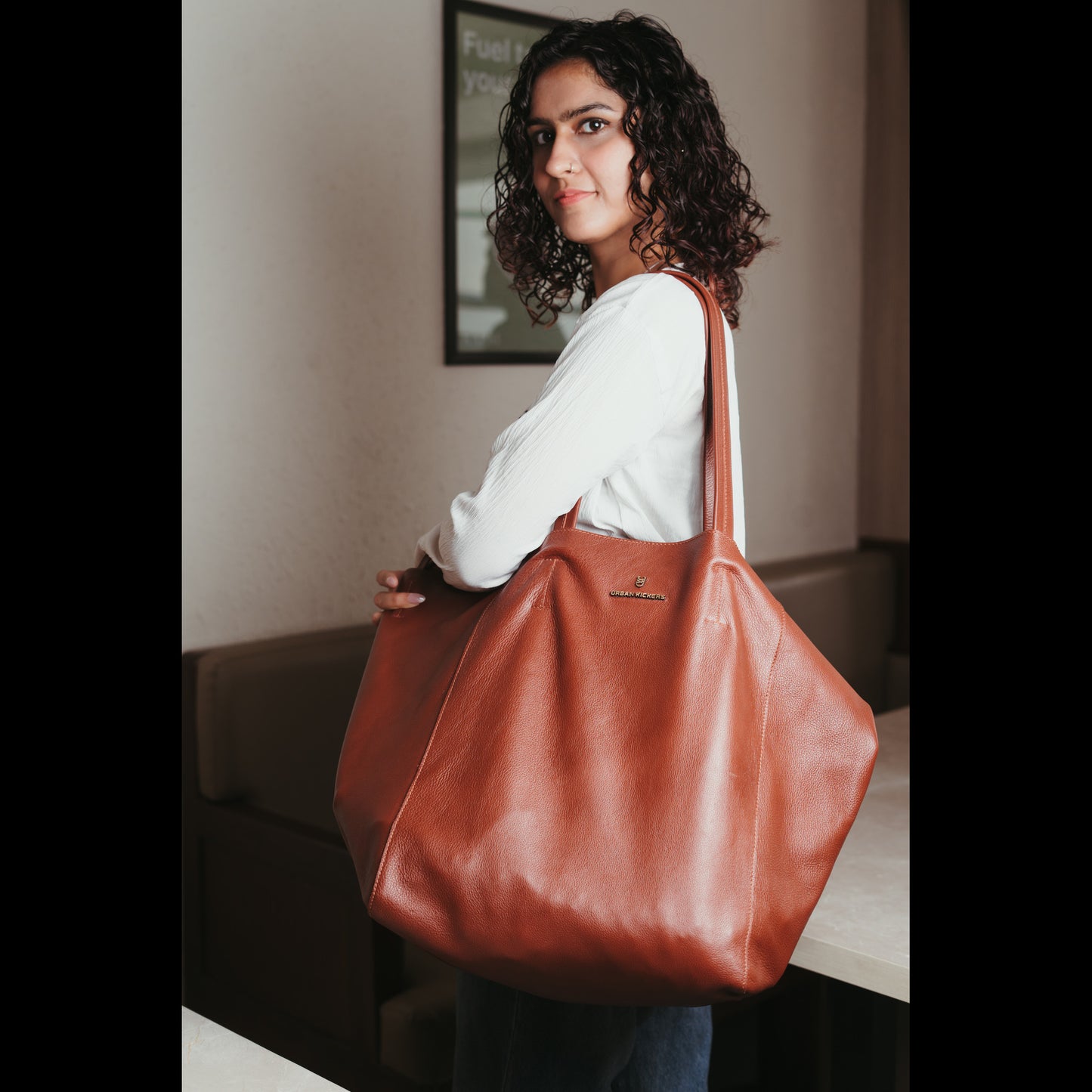 Luxe Nomad Tan Hobo