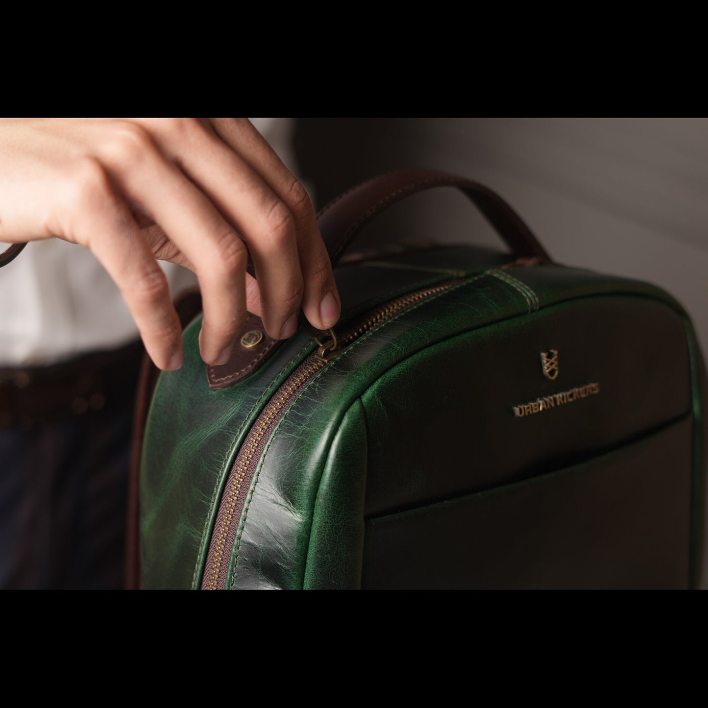 Metropolitan Voyager Greenish-Brown Backpack