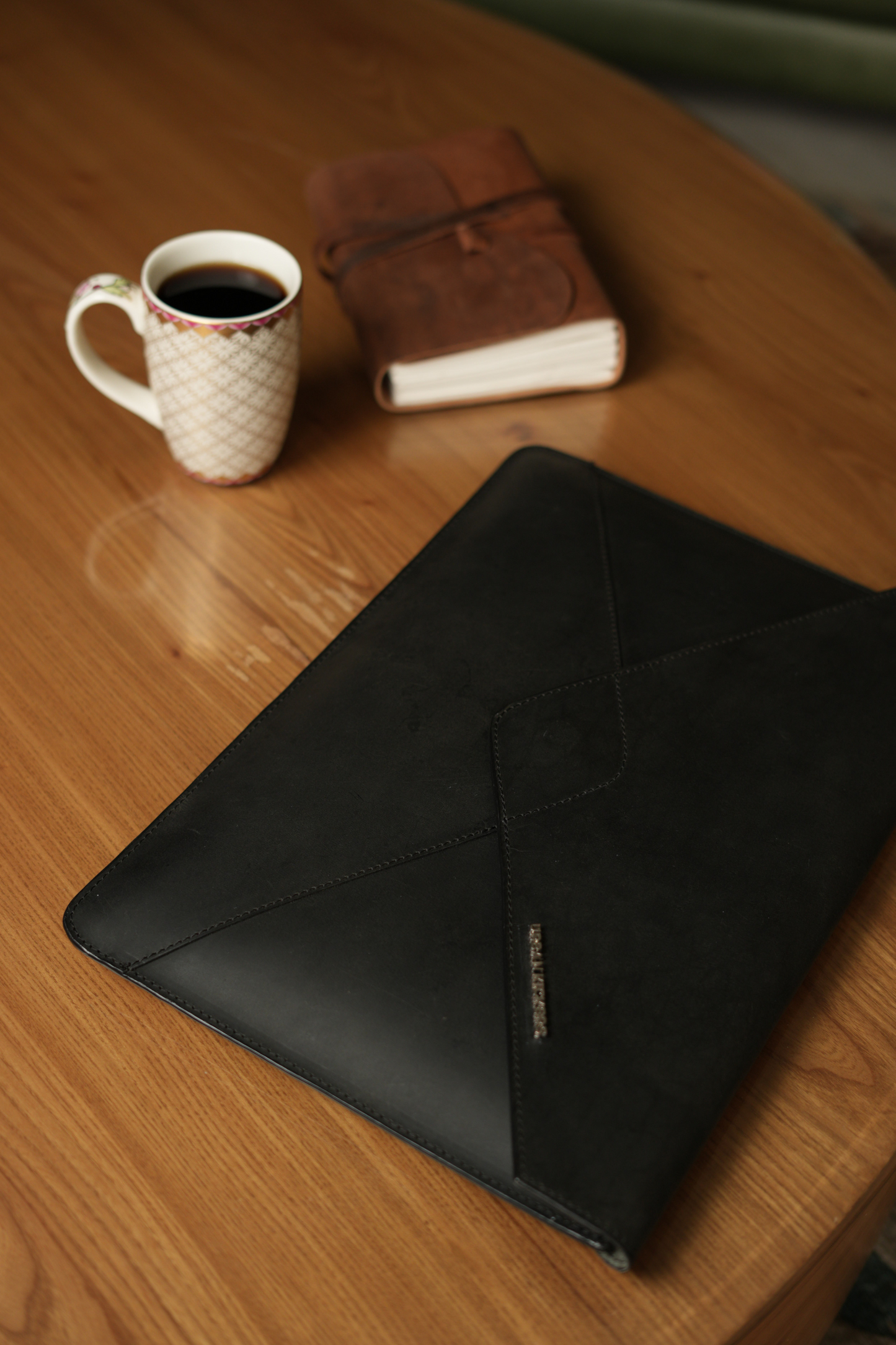 Sleek Guard Black Laptop Sleeve