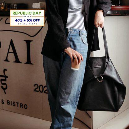 Luxe Nomad Black Hobo