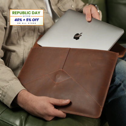 Sleek Guard Tan Laptop Sleeve