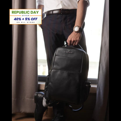 Metropolitan Voyager Black Backpack