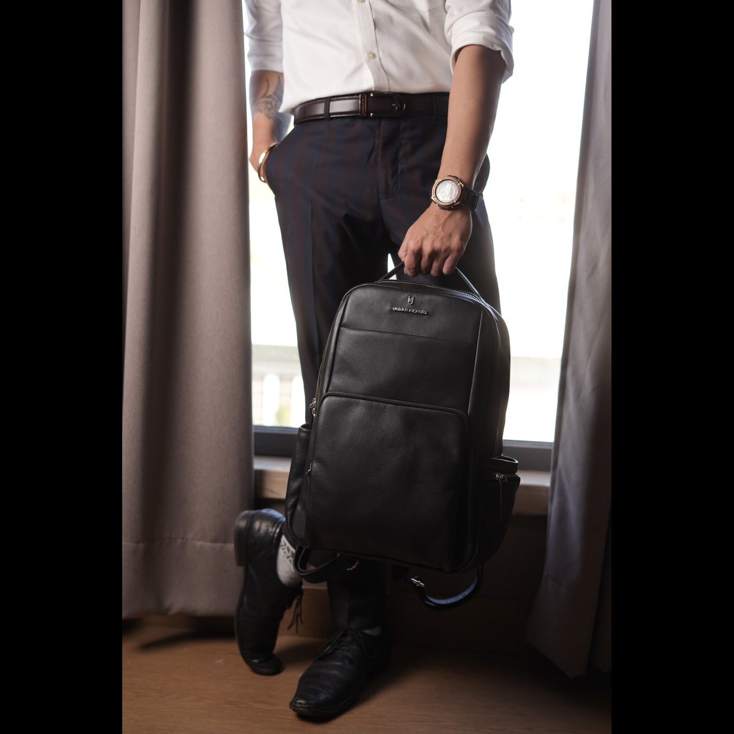 Metropolitan Voyager Black Backpack