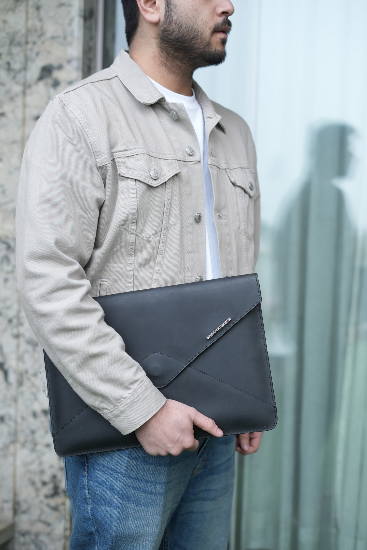 Sleek Guard Black Laptop Sleeve